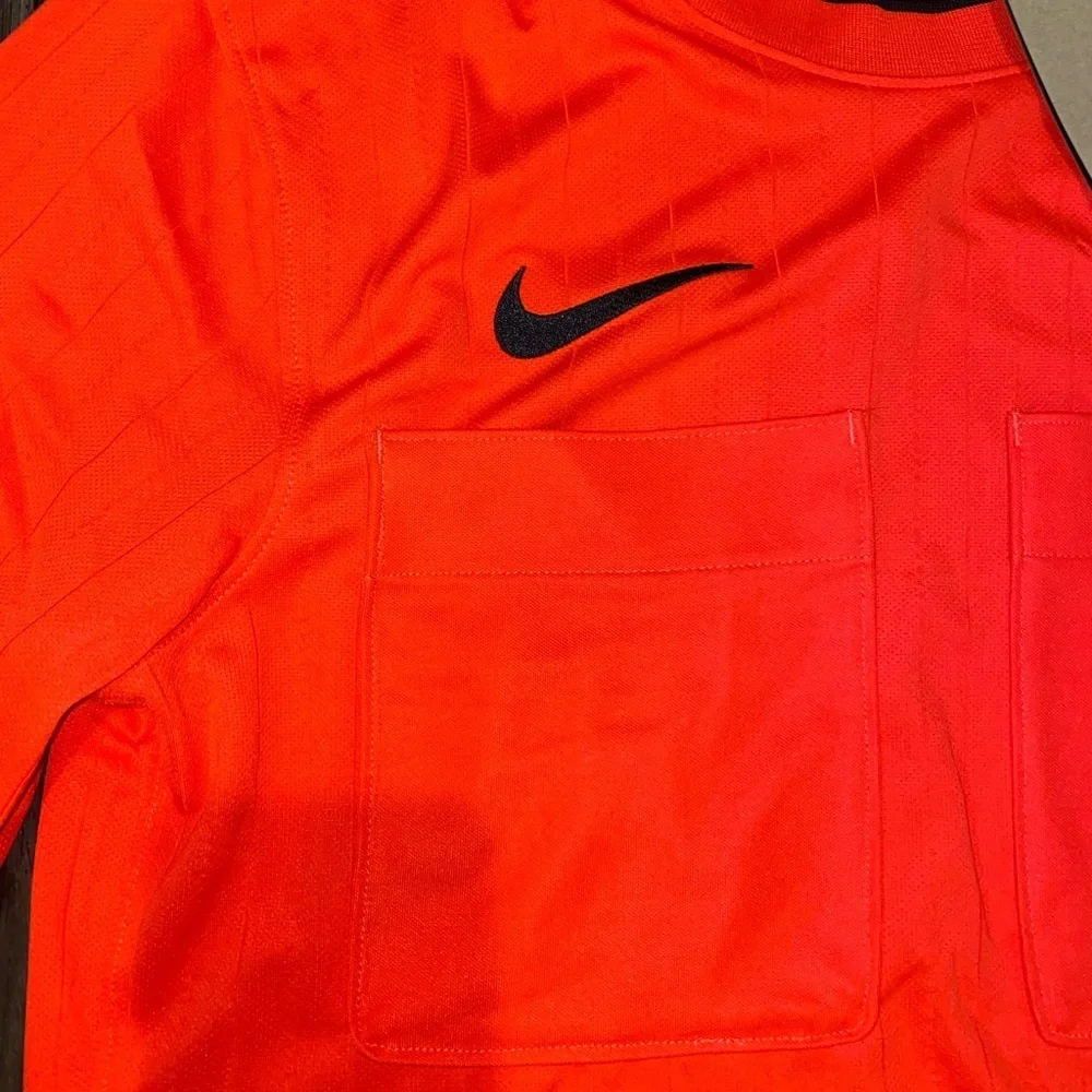 Nike refereeing shirt